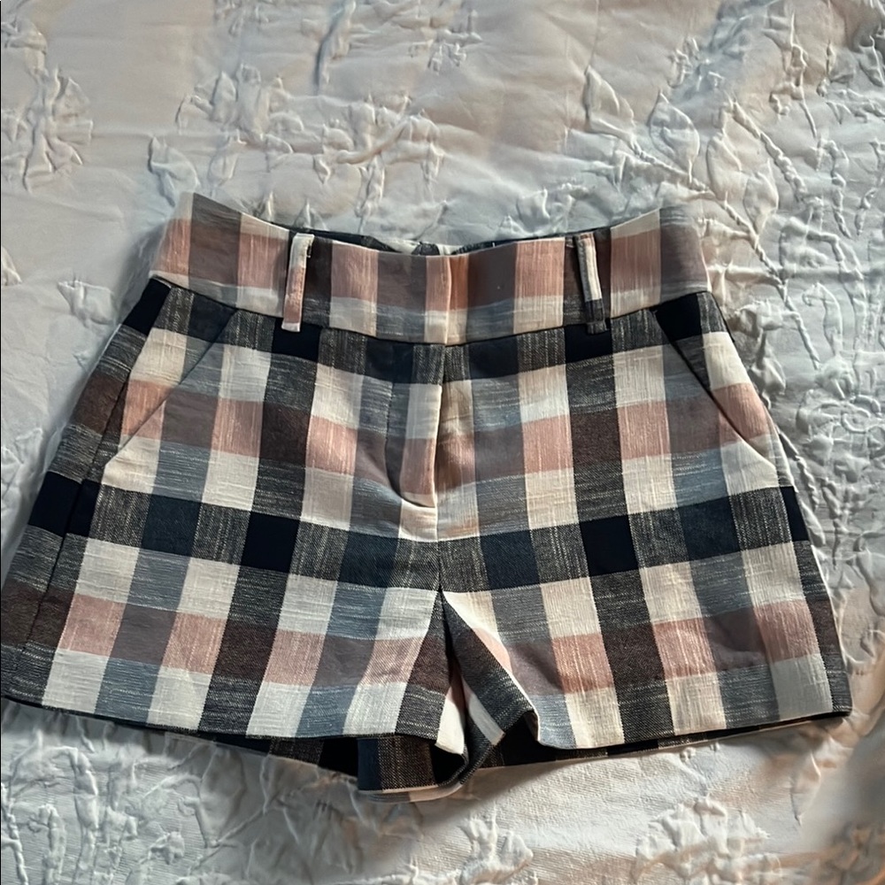 Veronica Beard Black and Pink Bermudas with Structured Waistband